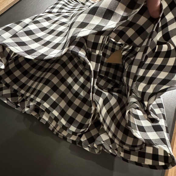 Main Strip Black White Gingham Ruffle Skort Skirt Belted Size M NWT - Picture 2 of 4